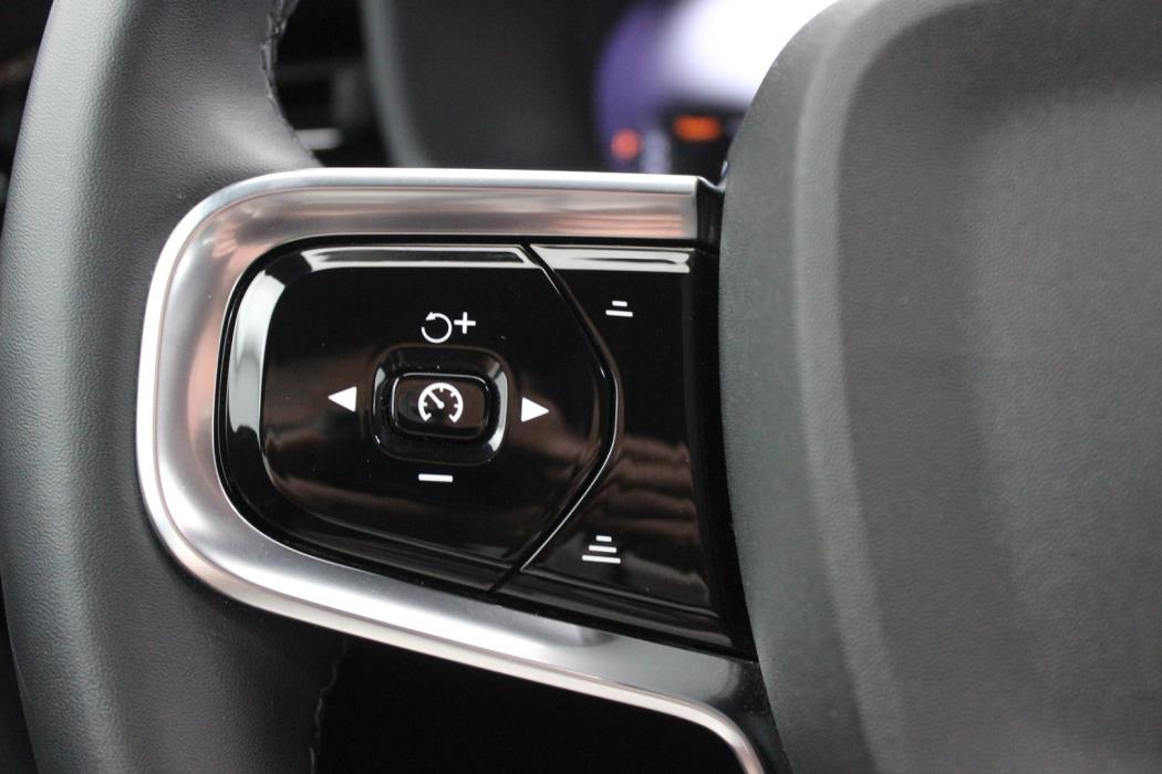 POLESTAR 2 2023