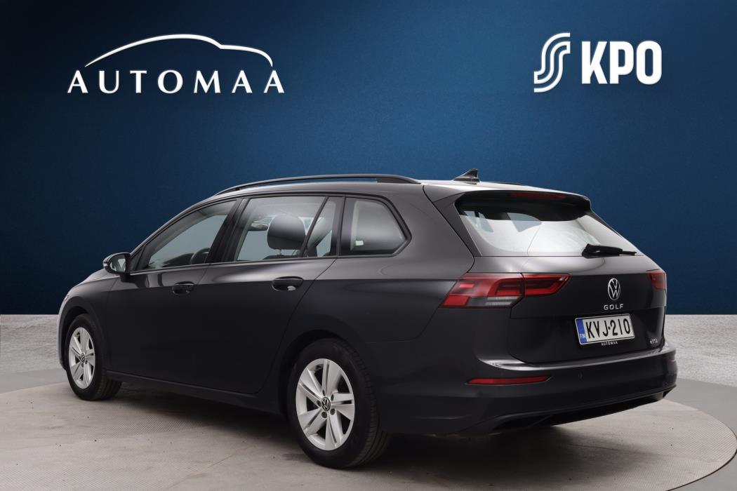 VOLKSWAGEN Golf 2023