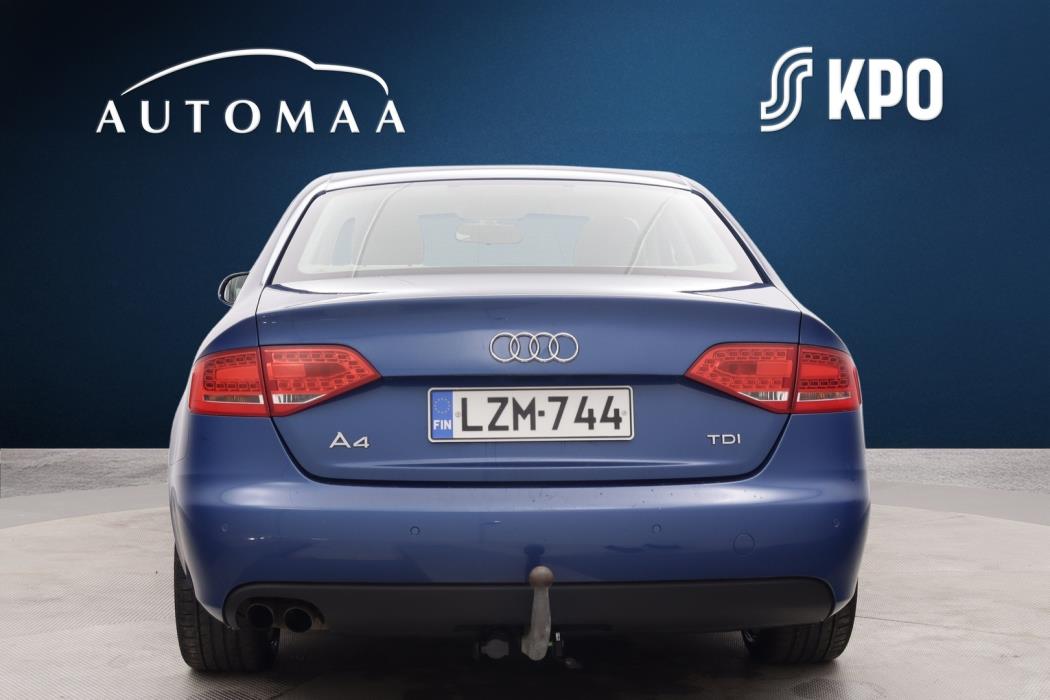 AUDI A4 2012