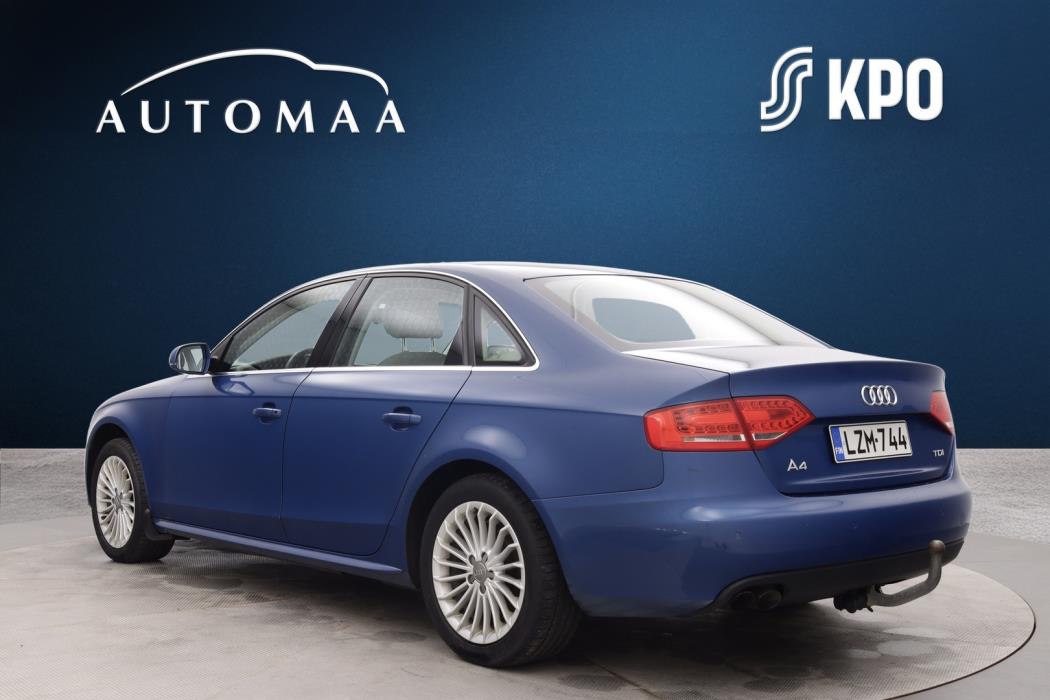 AUDI A4 2012