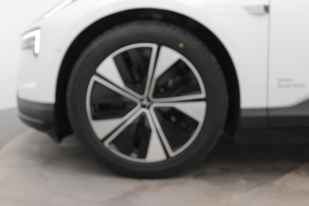 POLESTAR 4 2026