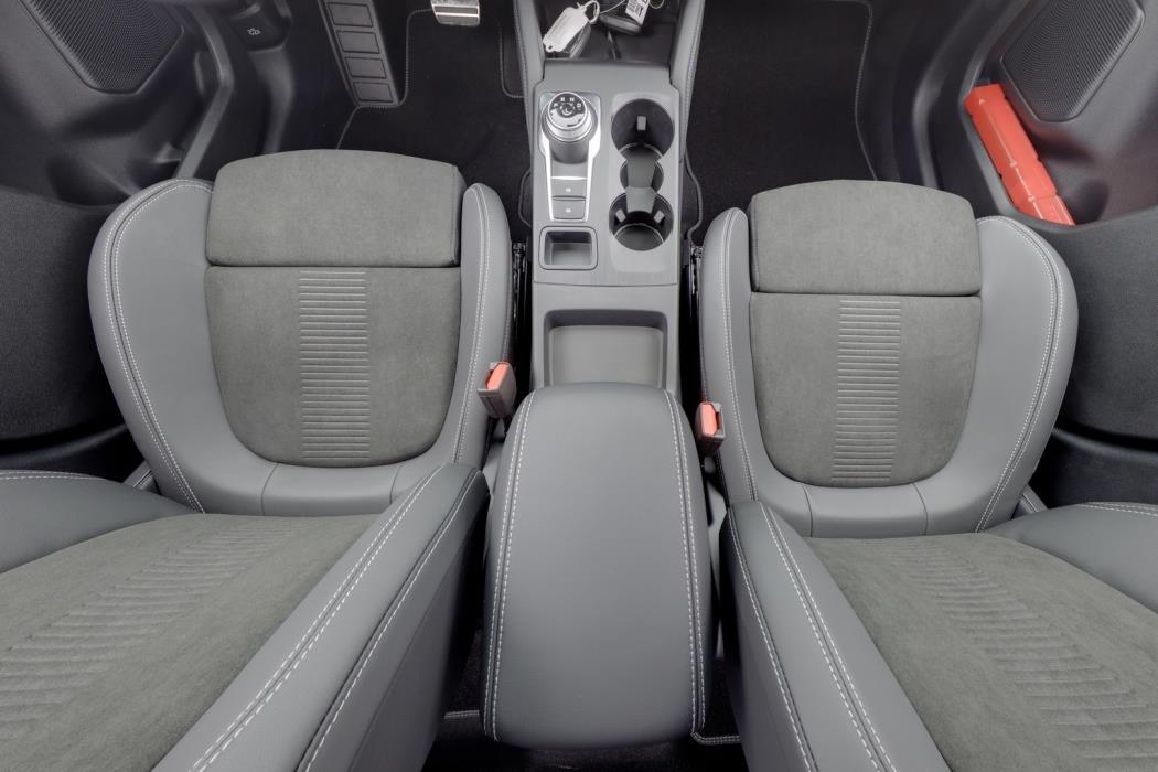 FORD Kuga 2026