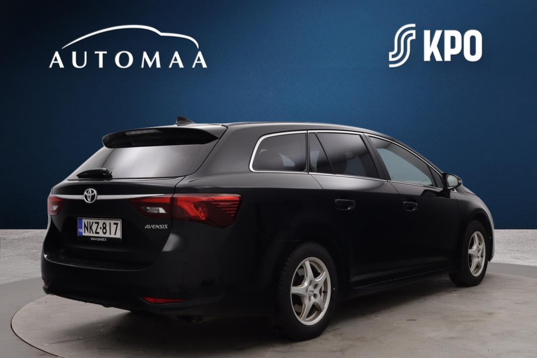 TOYOTA Avensis 2017