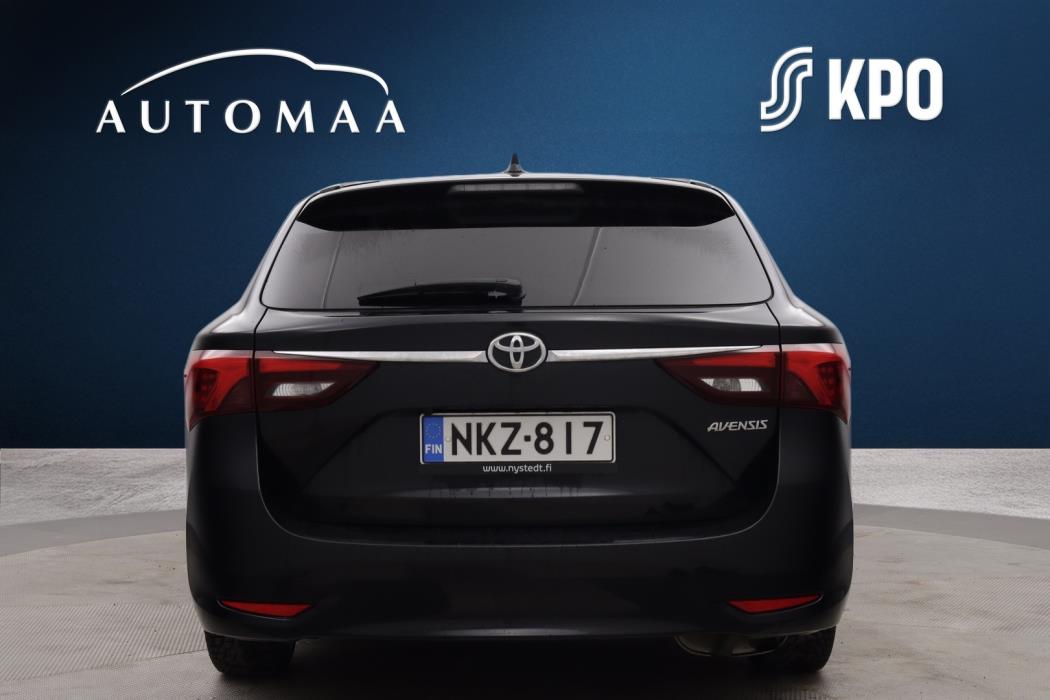 TOYOTA Avensis 2017