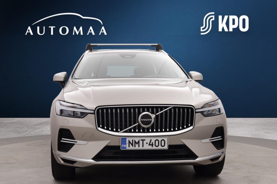 VOLVO XC60 2023