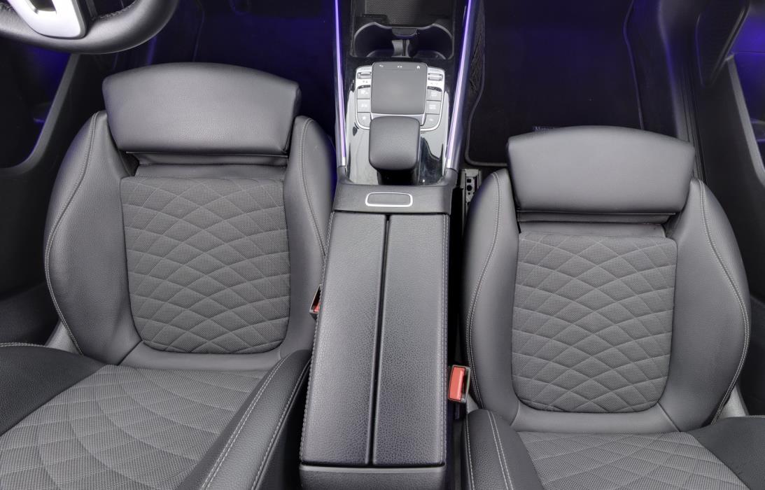 MERCEDES-BENZ GLB 2020