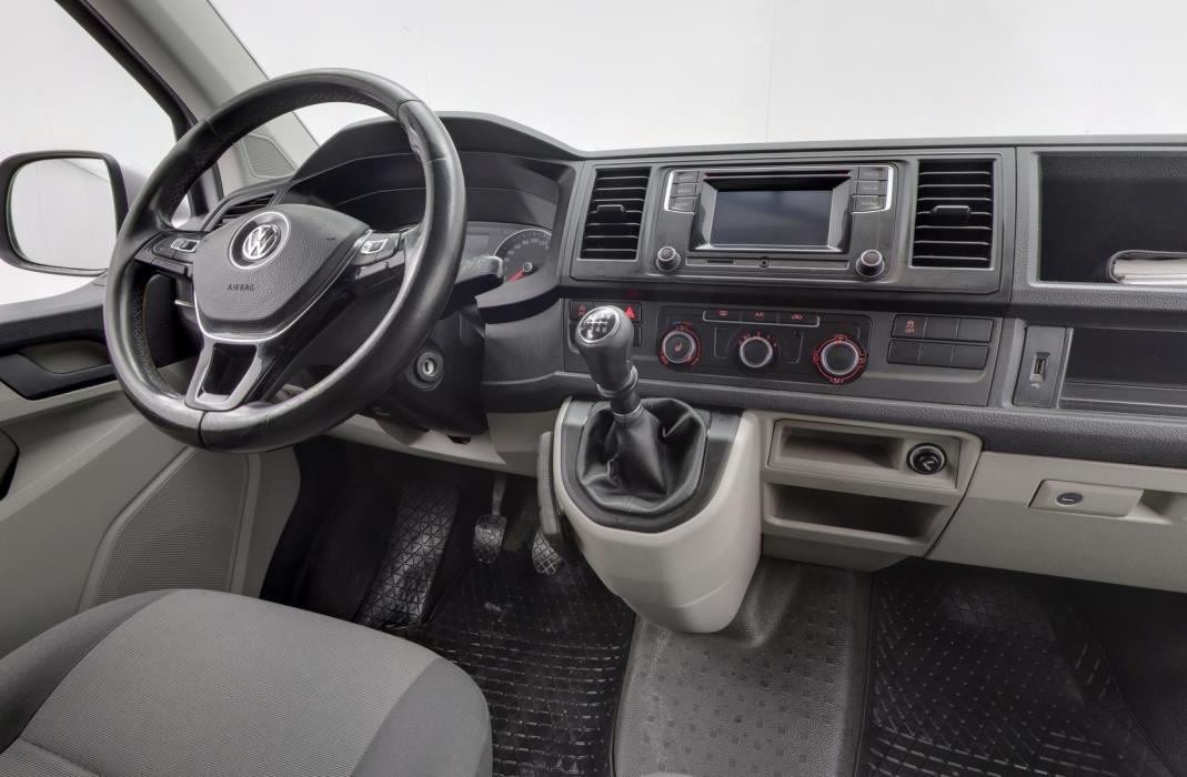 VOLKSWAGEN Transporter 2017