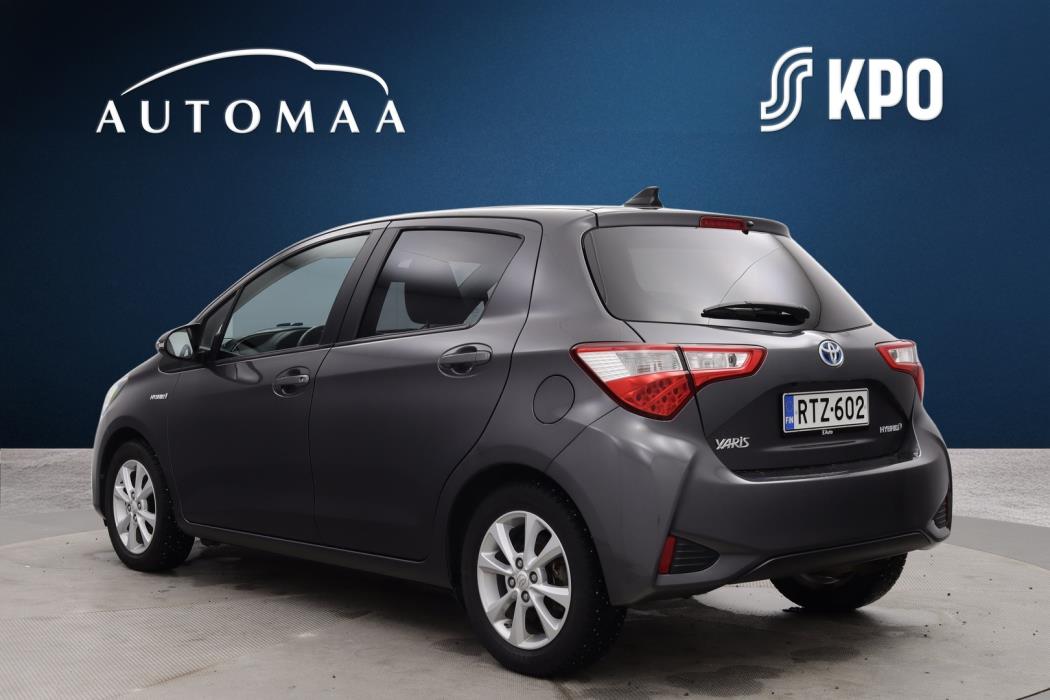 TOYOTA Yaris 2018