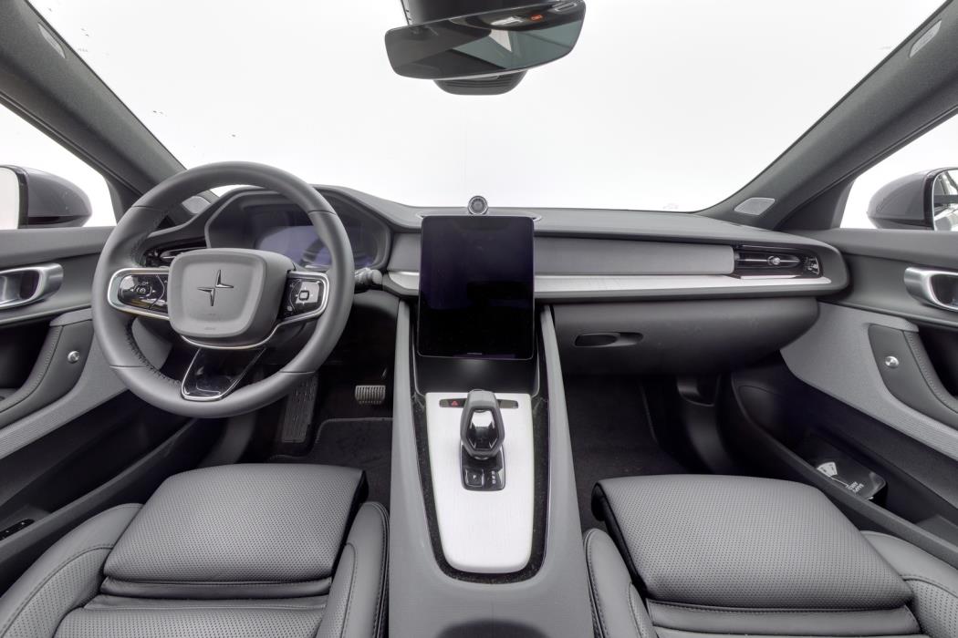 POLESTAR 2 2026