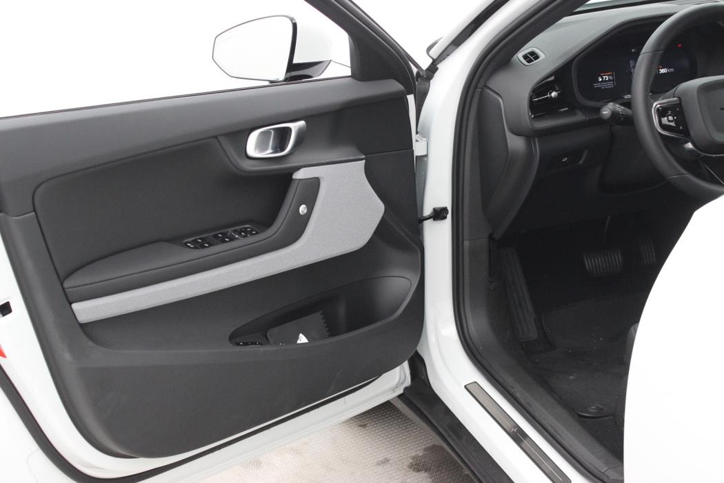 POLESTAR 2 2026