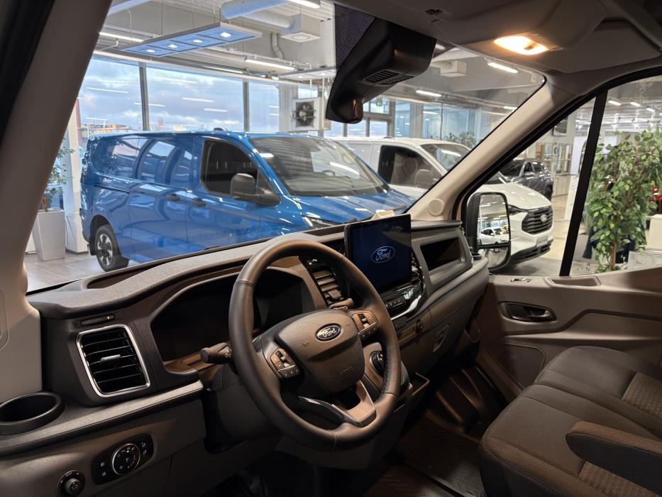 FORD Transit 2025