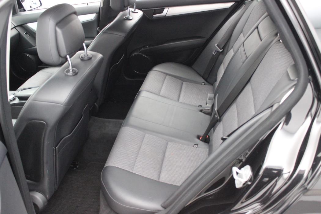 MERCEDES-BENZ C 2011