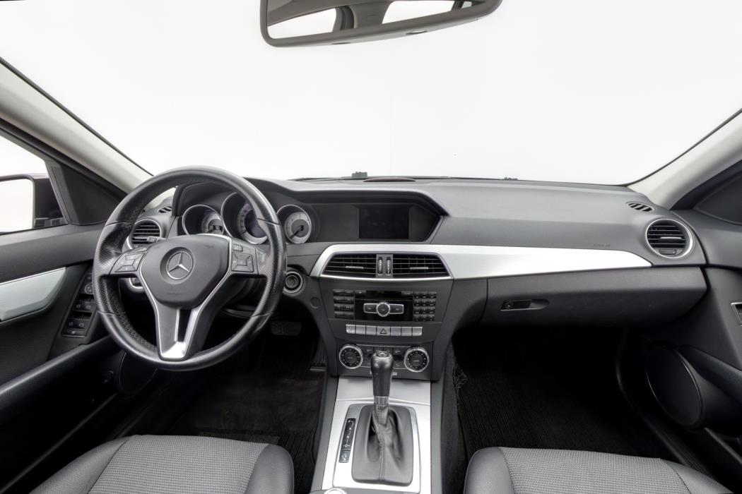 MERCEDES-BENZ C 2011