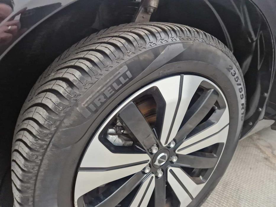 VOLVO XC60 2023