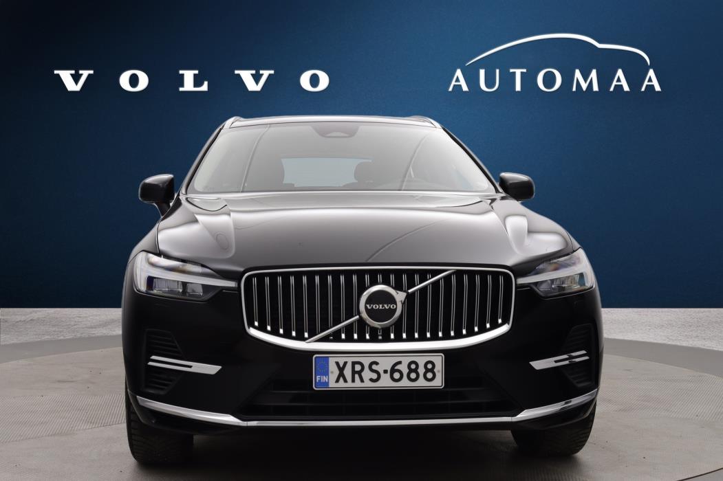 VOLVO XC60 2023