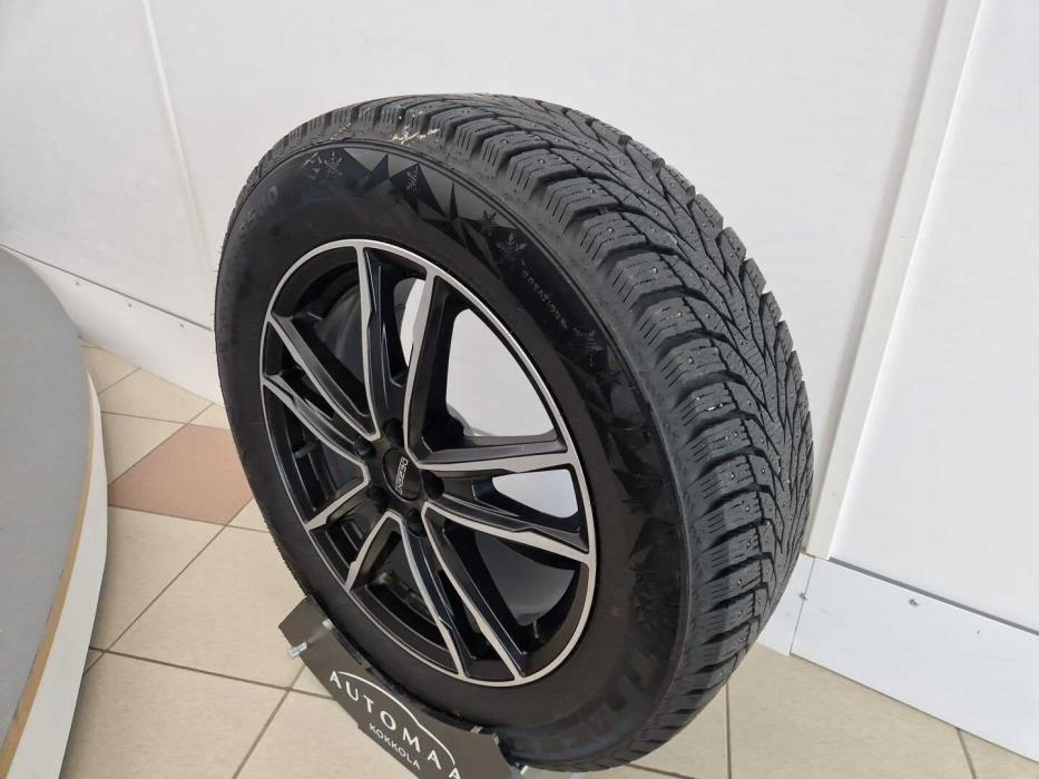VOLVO XC60 2023
