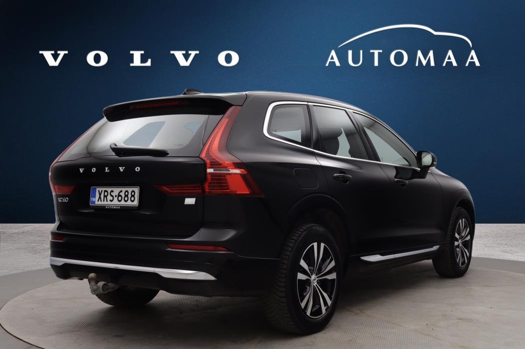 VOLVO XC60 2023