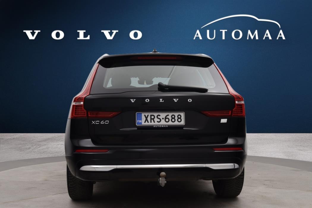 VOLVO XC60 2023