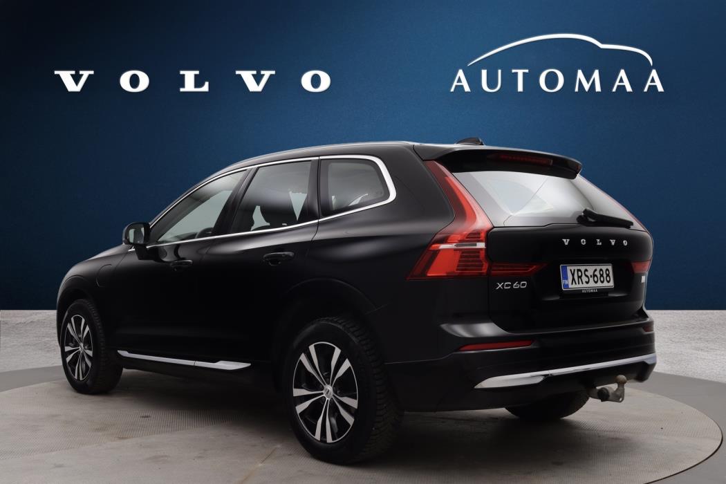 VOLVO XC60 2023