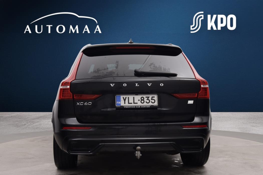 VOLVO XC60 2022