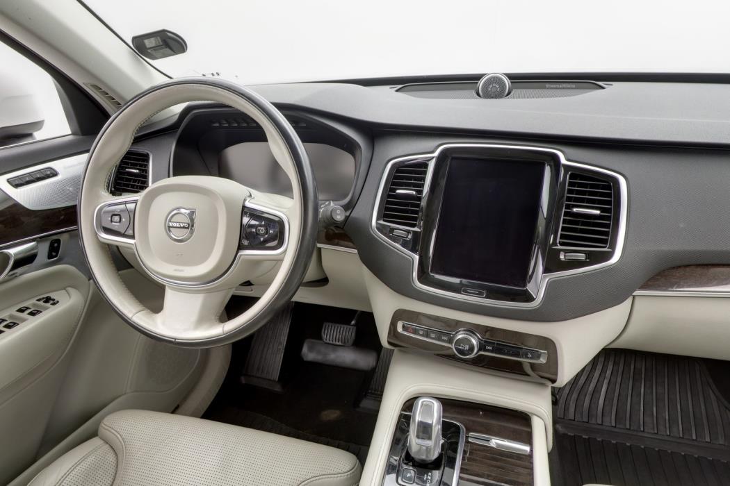 VOLVO XC90 2017