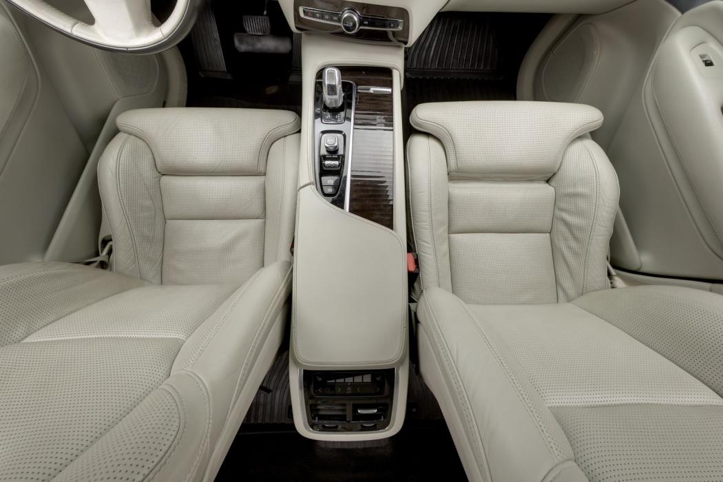 VOLVO XC90 2017