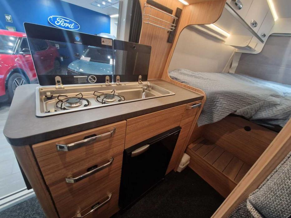 WEINSBERG R47 CARABUS 600 ME 2022