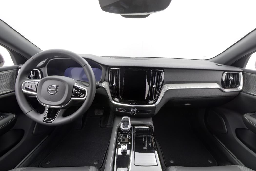 VOLVO V60 2026