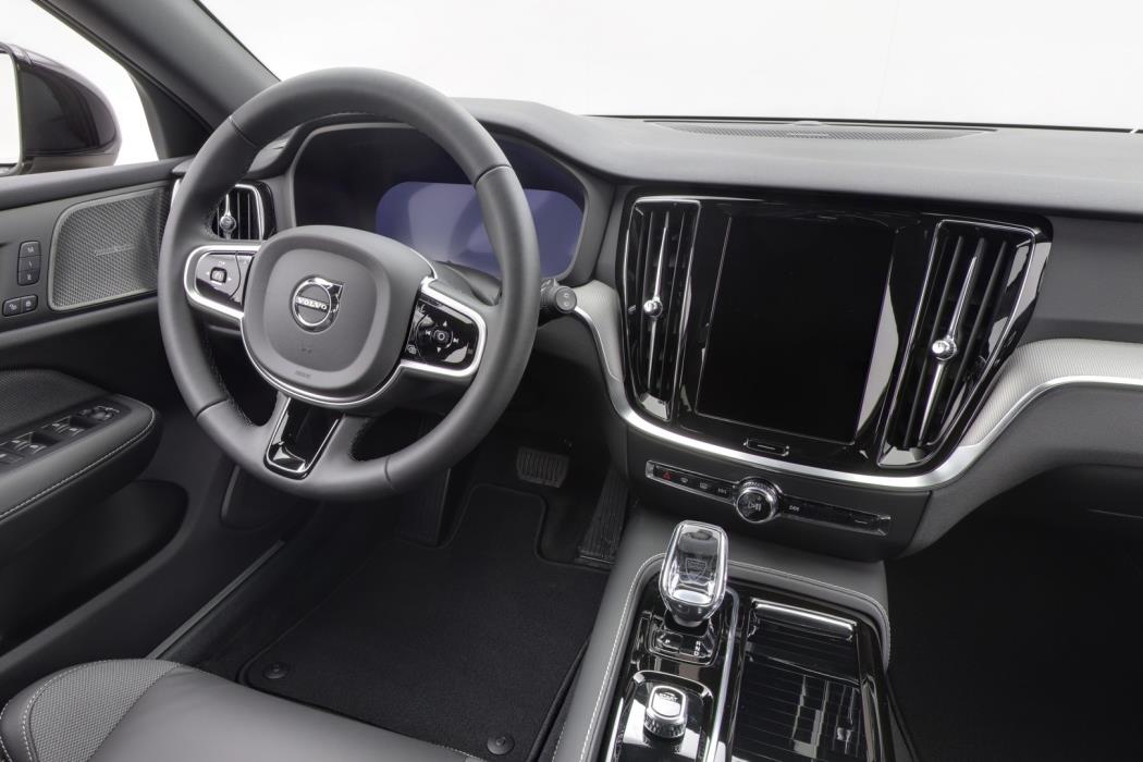 VOLVO V60 2026