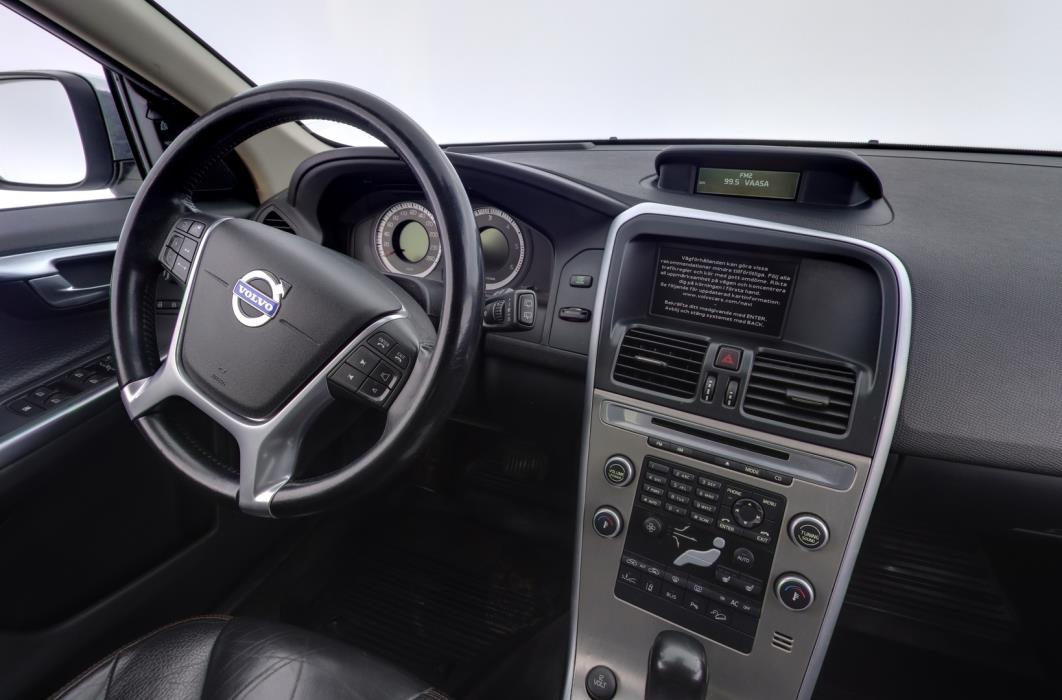 VOLVO XC60 2010