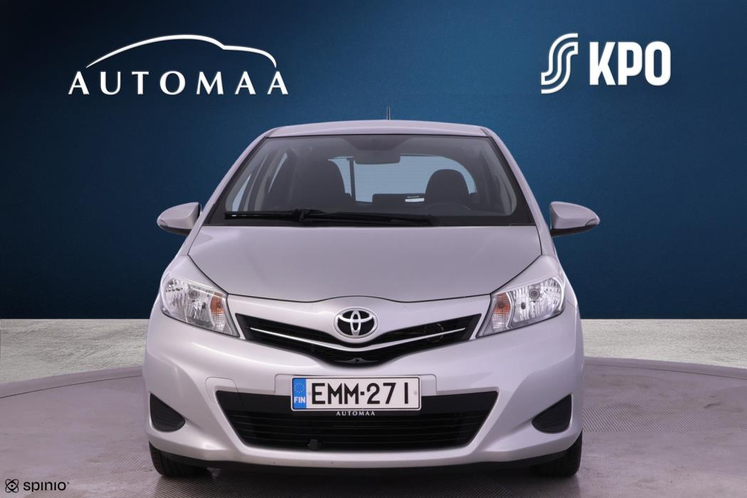 TOYOTA Yaris 2013