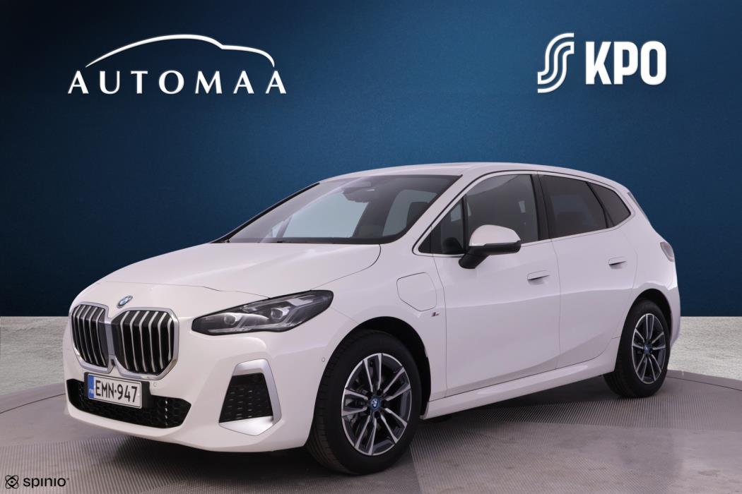 BMW 230 2024