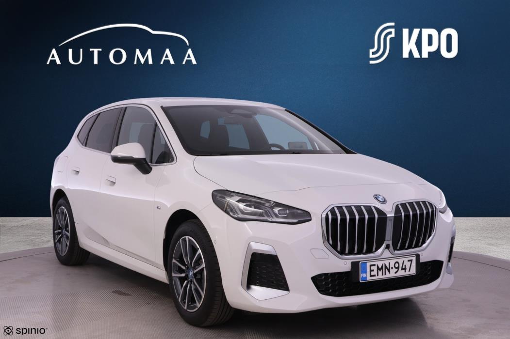 BMW 230 2024