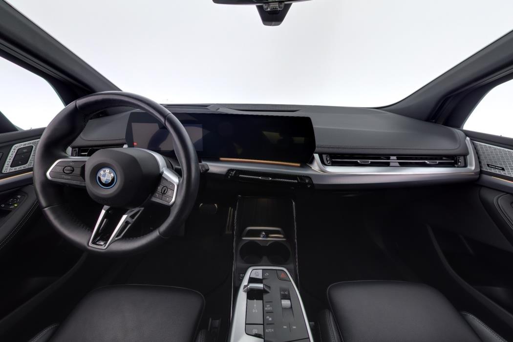 BMW 230 2024