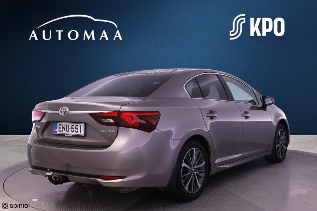TOYOTA Avensis 2016