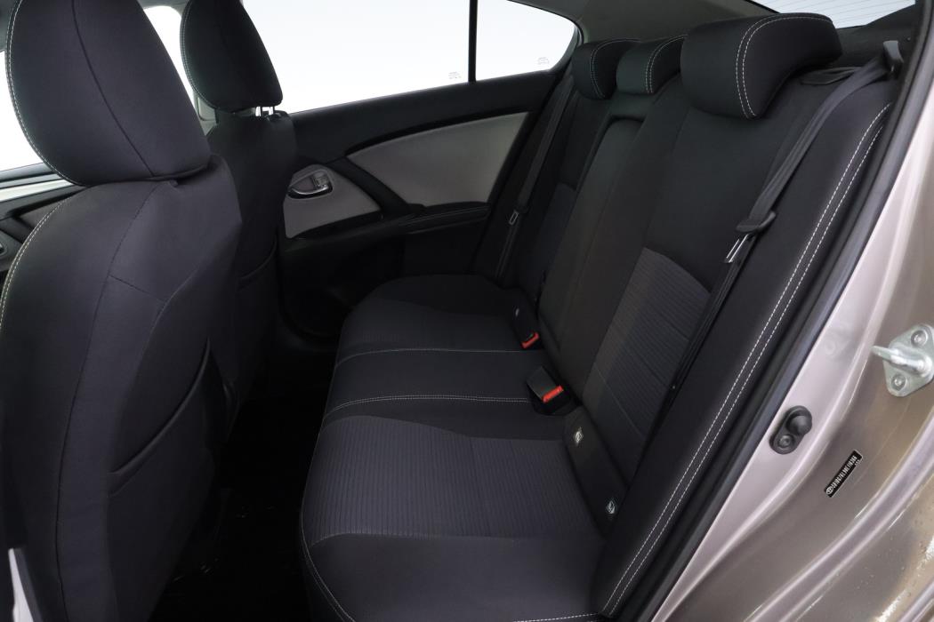 TOYOTA Avensis 2016