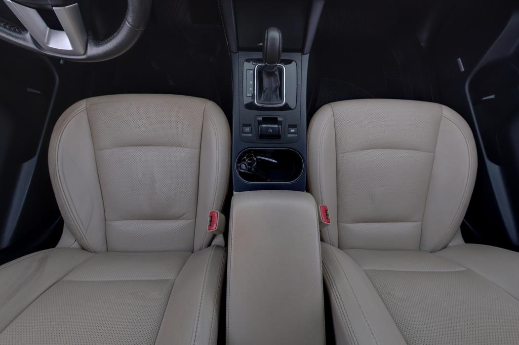 SUBARU Outback 2016