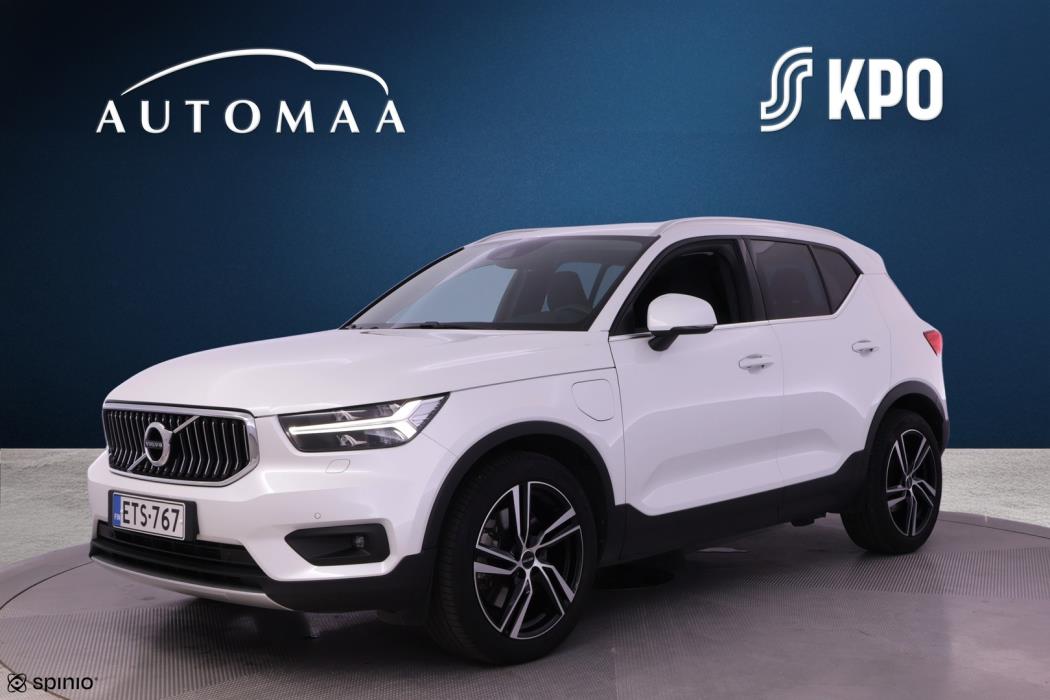VOLVO XC40 2021