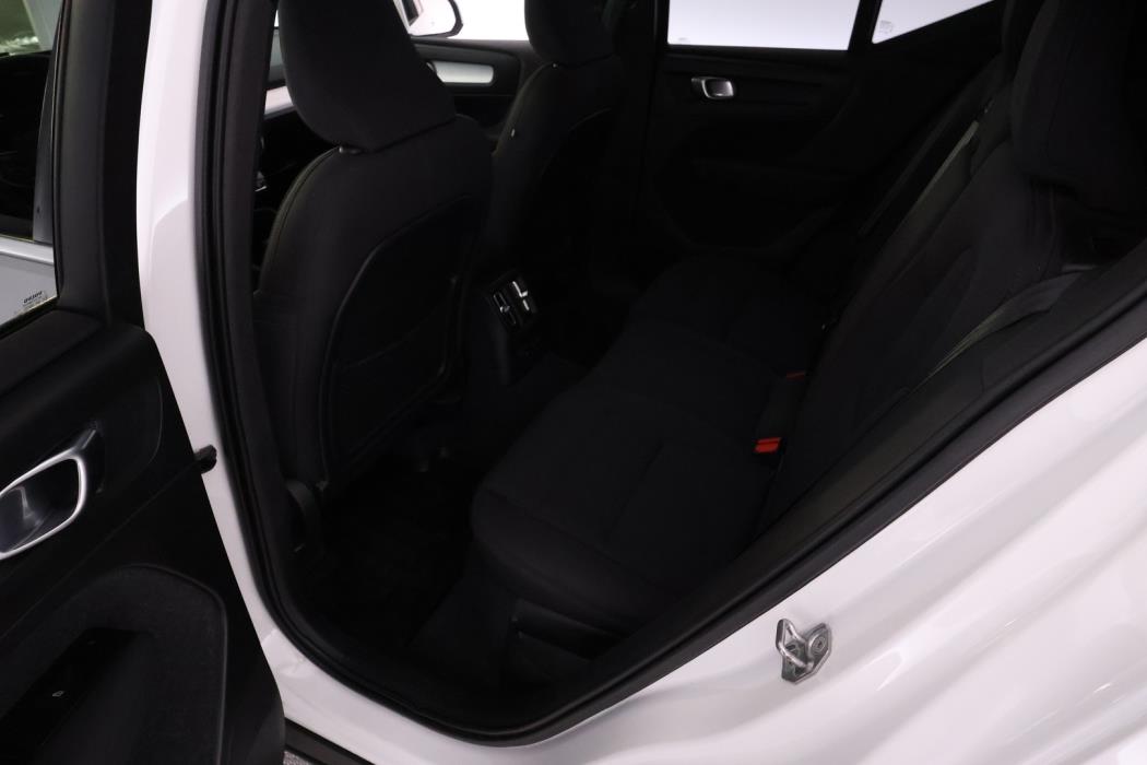 VOLVO XC40 2021