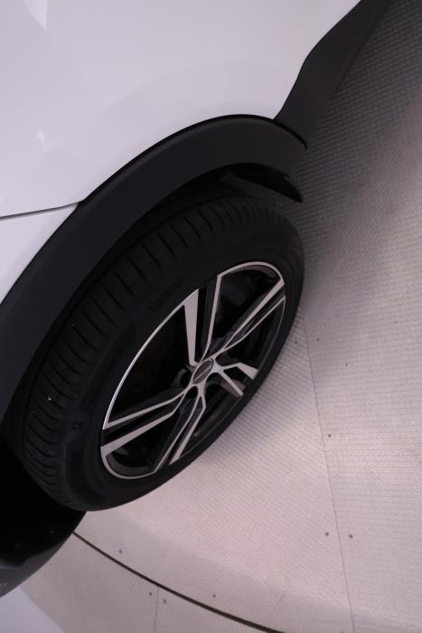 VOLVO XC40 2021
