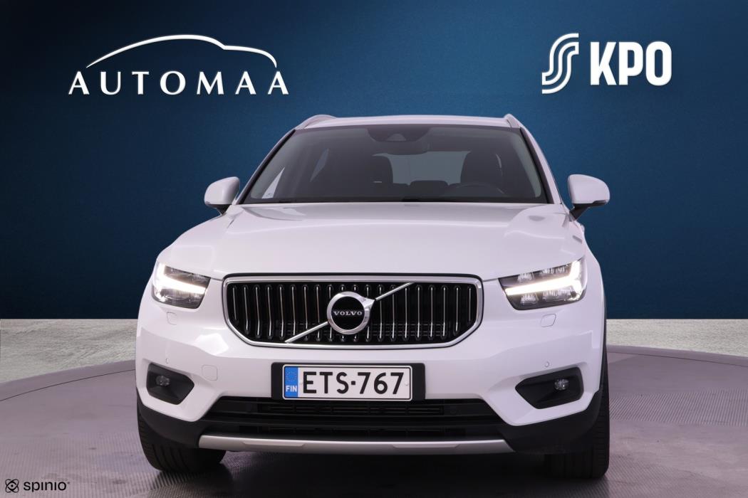 VOLVO XC40 2021