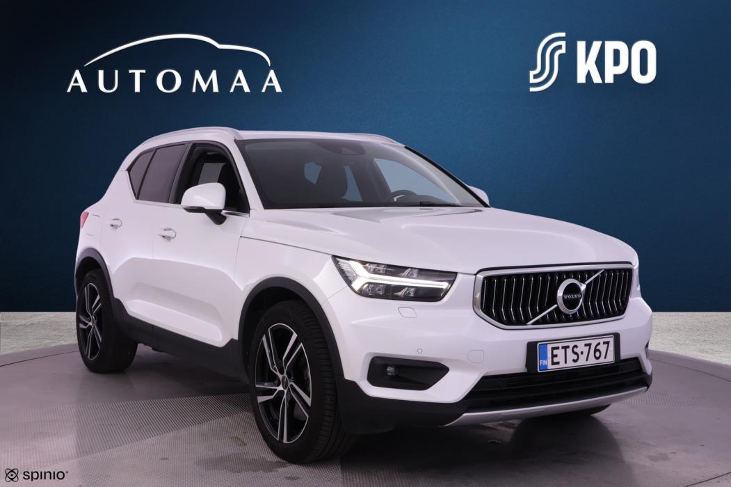 VOLVO XC40 2021