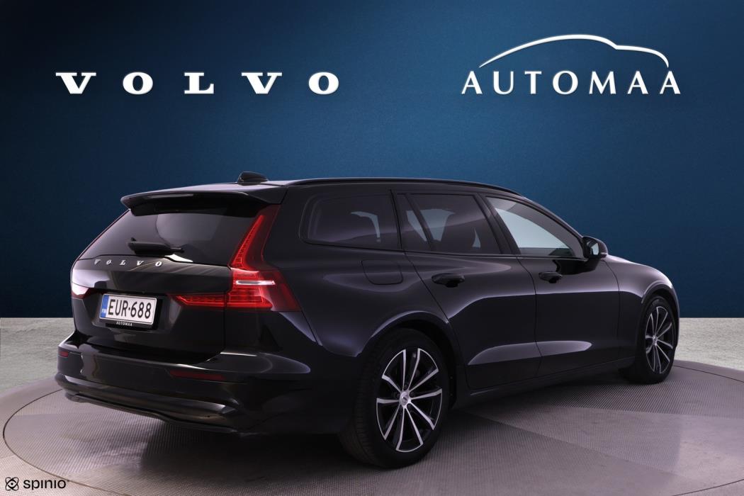 VOLVO V60 2023
