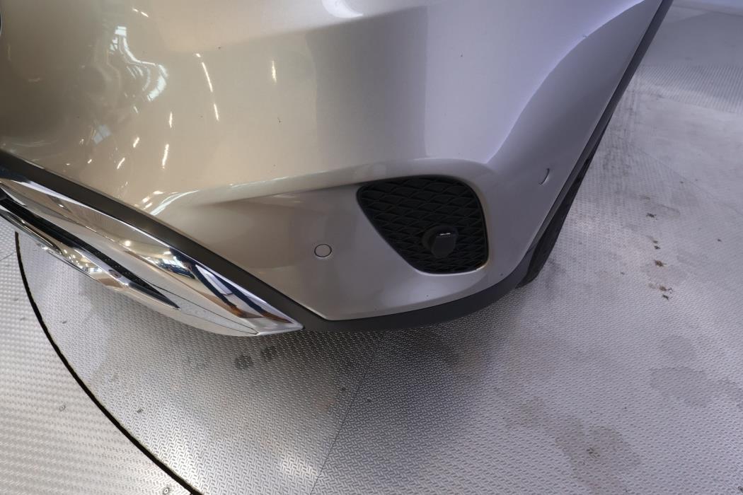 MERCEDES-BENZ GLC 2022