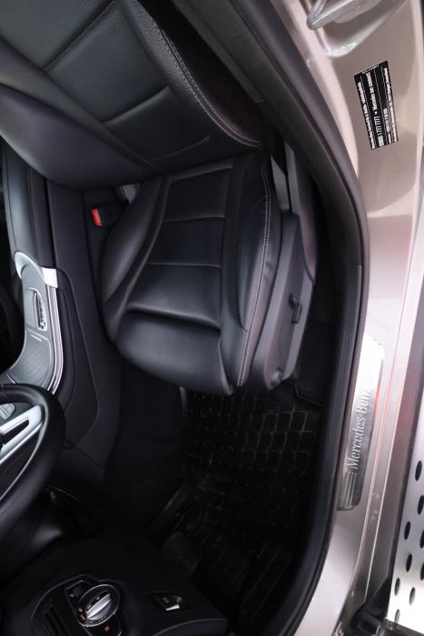 MERCEDES-BENZ GLC 2022