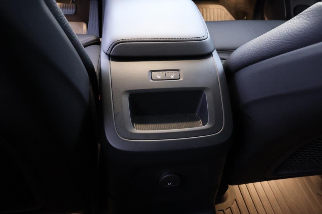 VOLVO XC60 2024