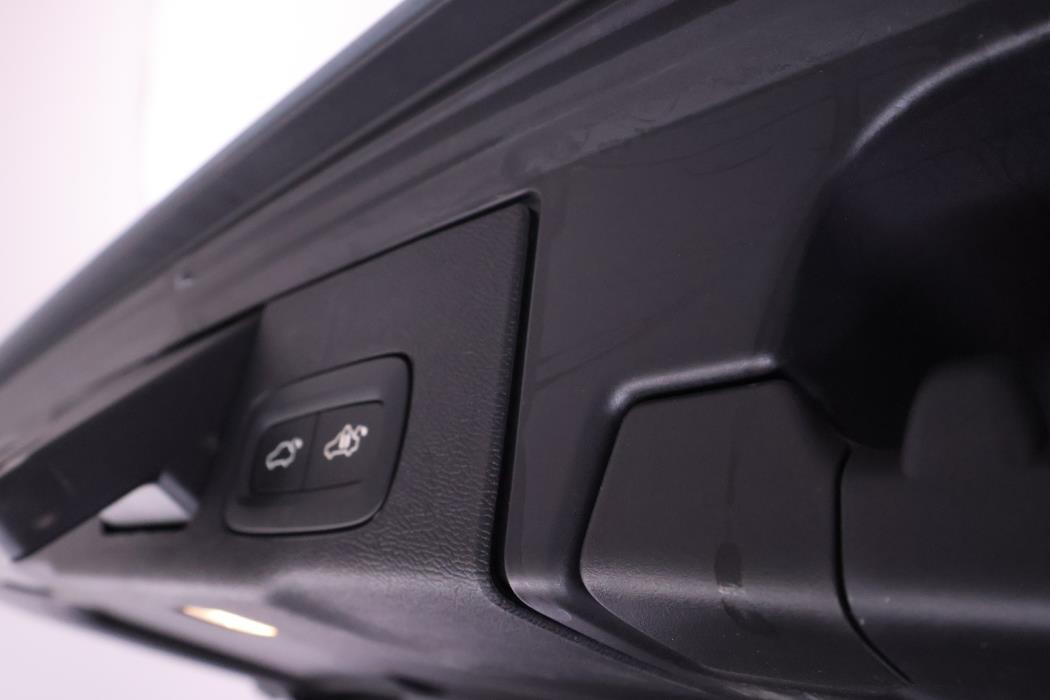 VOLVO XC60 2024