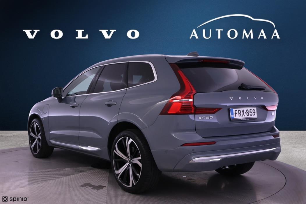 VOLVO XC60 2024