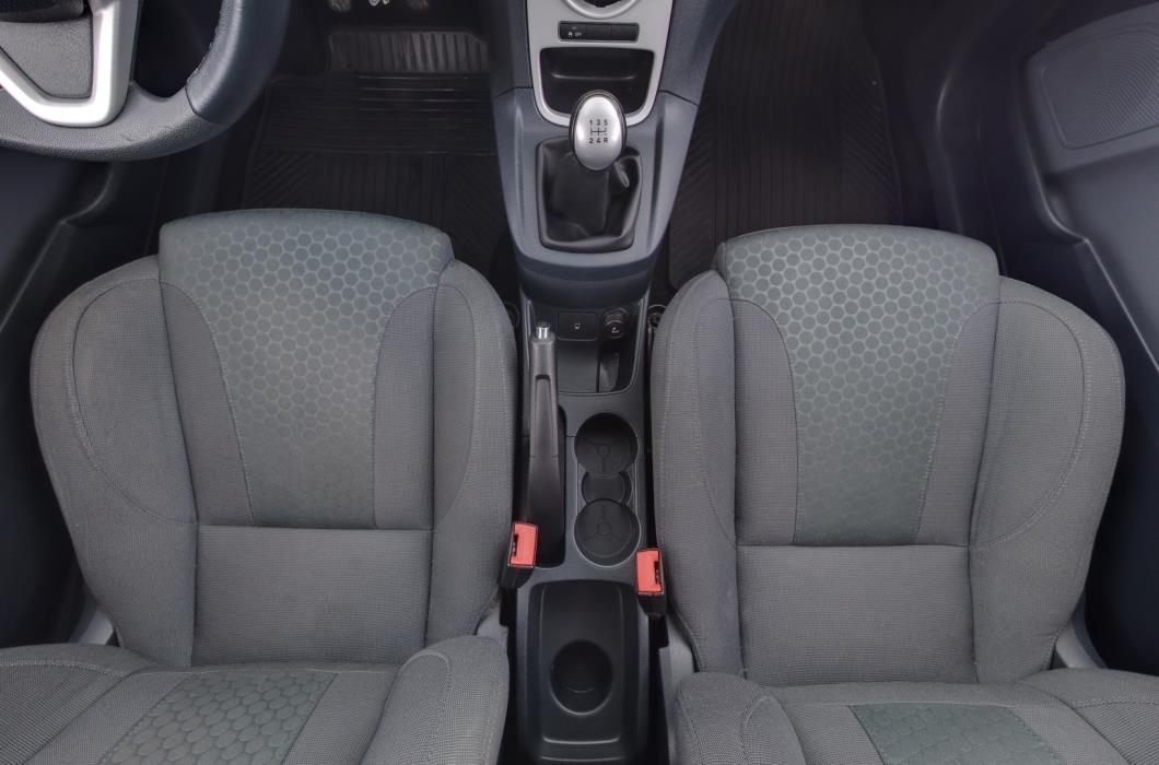 FORD Fiesta Van 2011