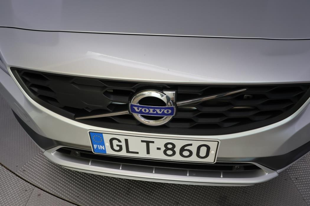 VOLVO V60 Cross Country 2016